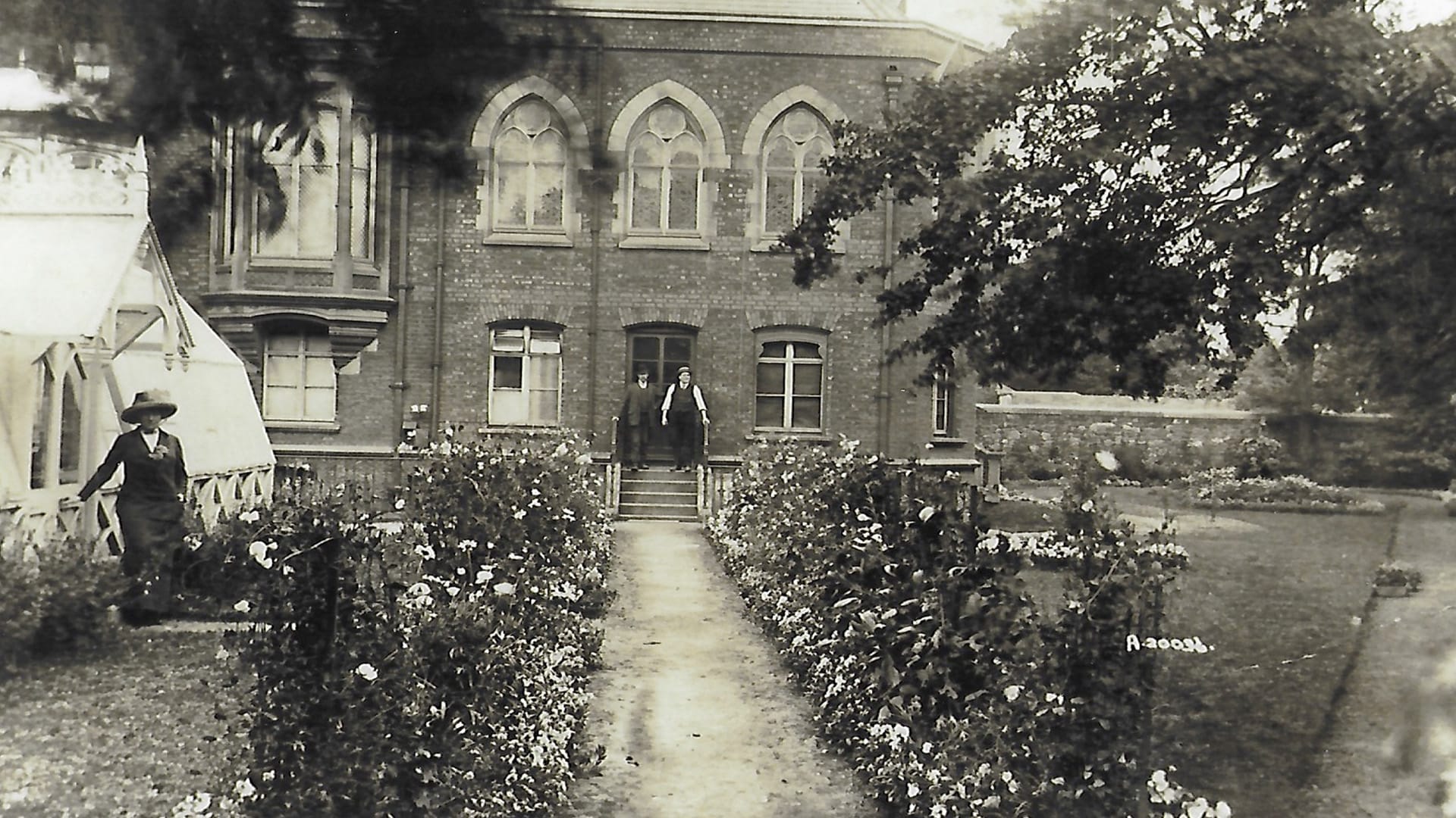 Hamilton House - Old shot of garden